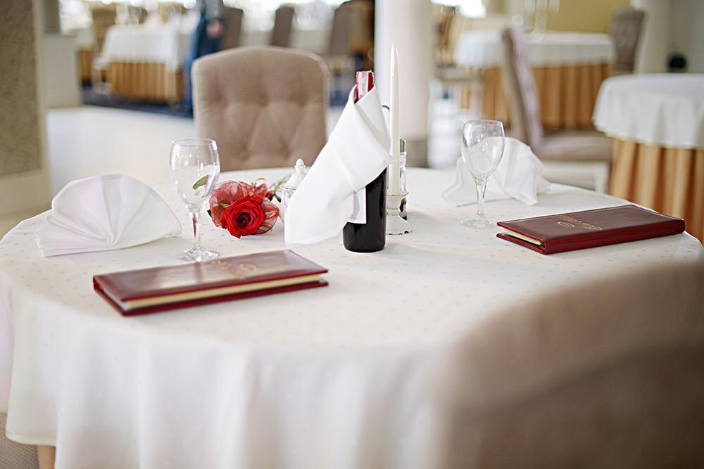Hotel Malwa 오스토프 빌코폴스키 외부 사진